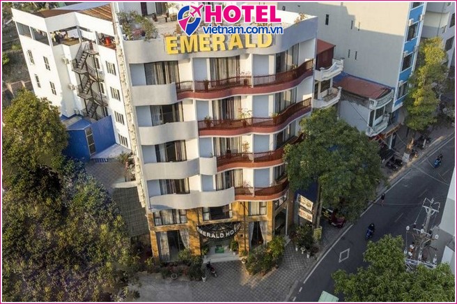 Cát Bà Emerald Hotel