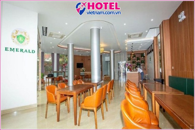 Cát Bà Emerald Hotel