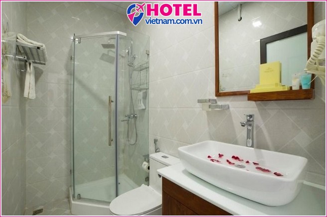 Quang Tùng Hotel Cát Bà