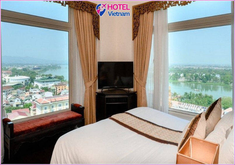 Khách sạn Mường Thanh Holiday Huế