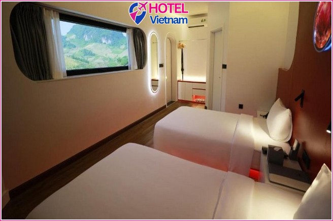 The Bullet Hotel Mộc Châu