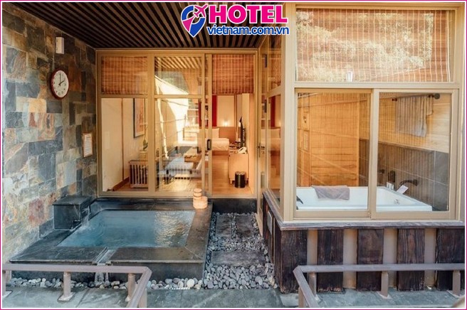 Yoko Onsen Villa Quang Hanh